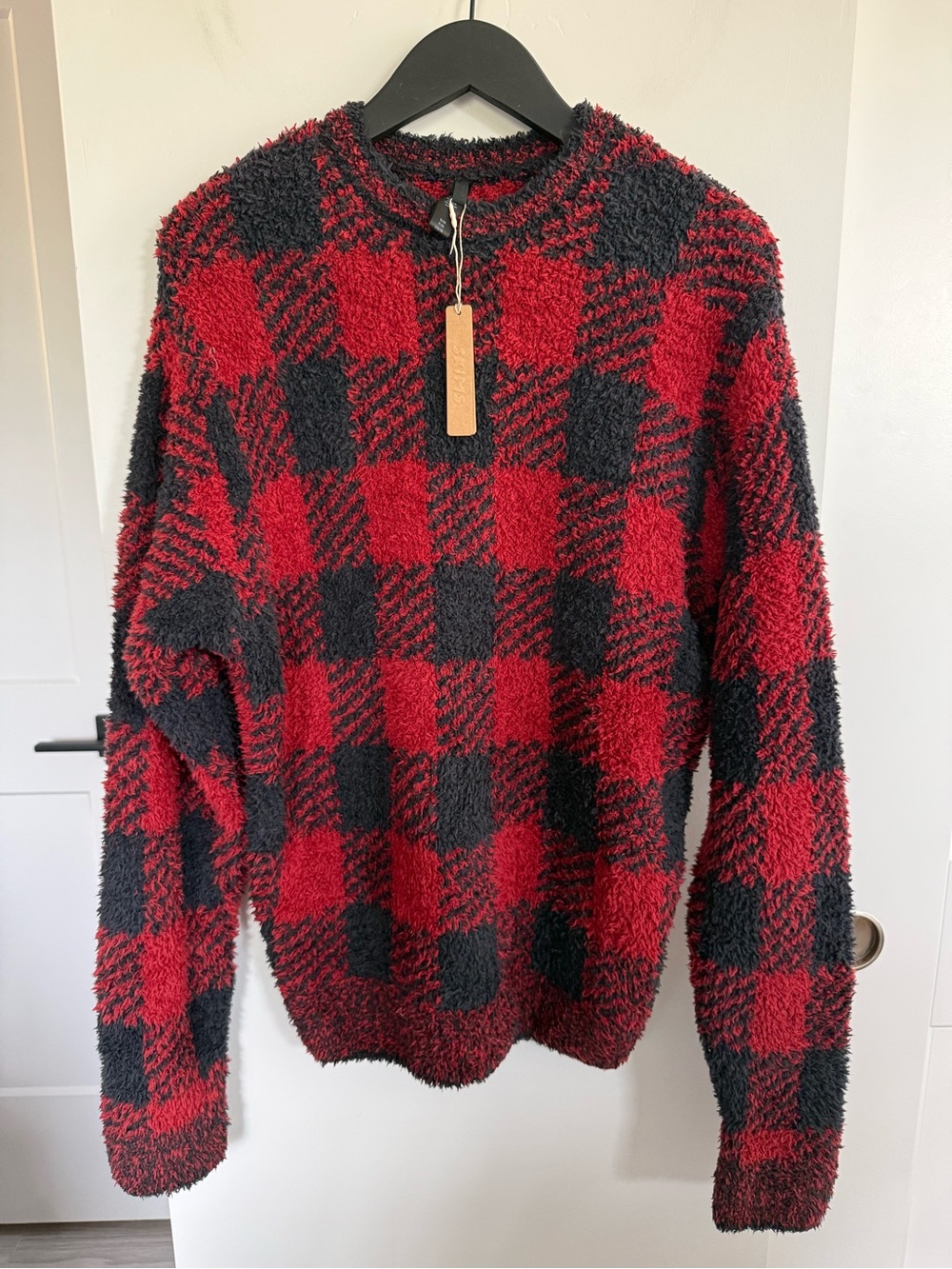NWT SKIMS Cozy Knit Pullover Size S/M Unisex